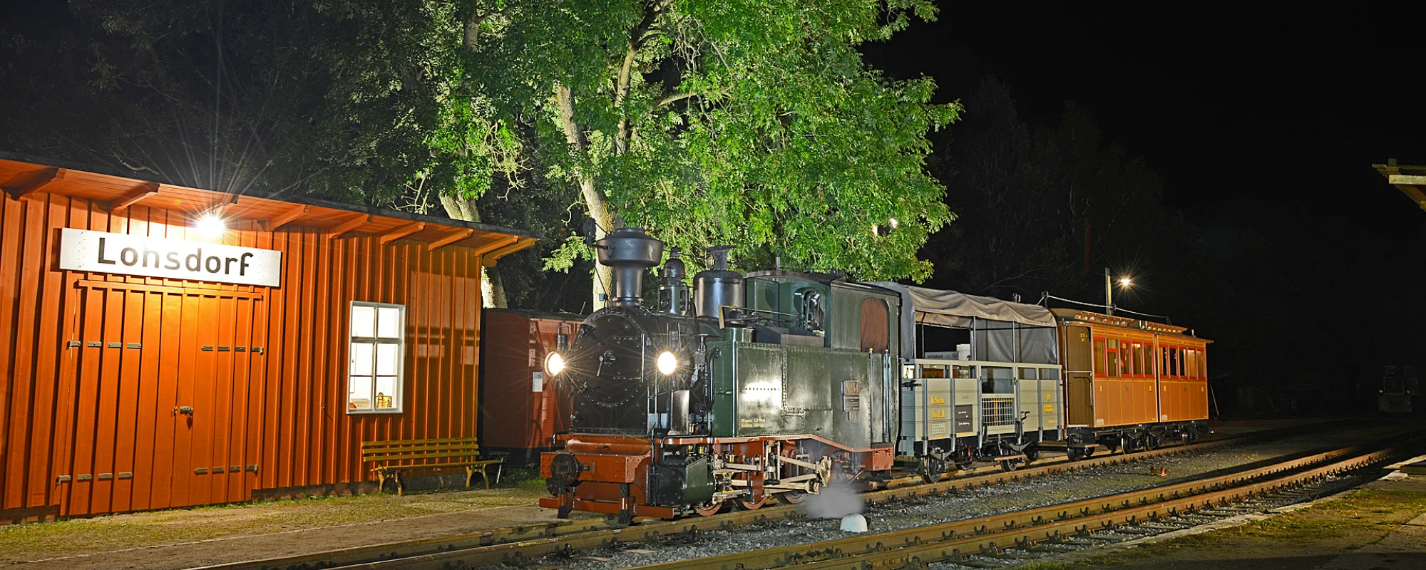 schwarzbachbahn_e.v._banner_bahn_80_6.jpg